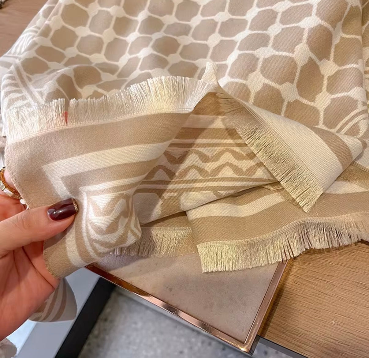 Keffiyeh shawl (double sided)
